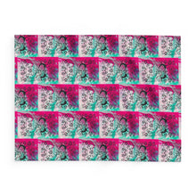 Load image into Gallery viewer, Vibrant Butterfly Arctic Fleece Blanket - Cozy Home Decor for All Seasons