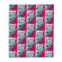 Load image into Gallery viewer, Vibrant Butterfly Arctic Fleece Blanket - Cozy Home Decor for All Seasons