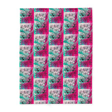 Load image into Gallery viewer, Vibrant Butterfly Arctic Fleece Blanket - Cozy Home Decor for All Seasons