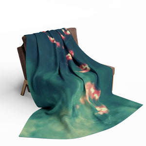 Cozy Arctic Fleece Blanket with Majestic Deer Design - Perfect for Winter Holidays
