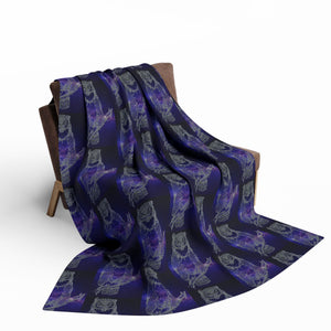 Arctic Fleece Blanket with Owl Design - Cozy & Stylish Home Accessory