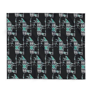 Cozy Arctic Fleece Blanket with Elk Design