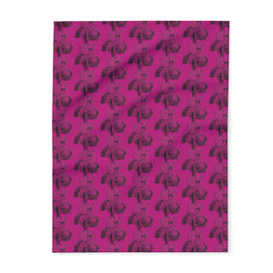 Cozy Arctic Fleece Blanket with Vibrant Pink Floral Design
