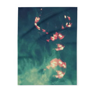 Cozy Arctic Fleece Blanket with Majestic Deer Design - Perfect for Winter Holidays