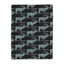 Load image into Gallery viewer, Cozy Arctic Fleece Blanket with Elk Design
