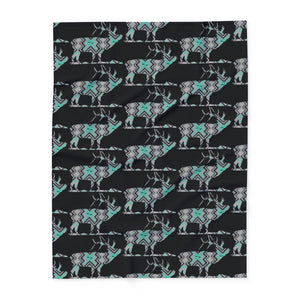 Cozy Arctic Fleece Blanket with Elk Design