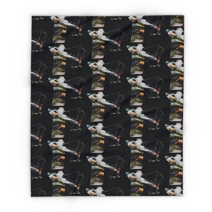Outdoor Adventure Arctic Fleece Blanket - Perfect for Hunting Enthusiasts