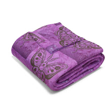 Load image into Gallery viewer, Butterfly Skull Pattern Arctic Fleece Blanket - Cozy Home Decor
