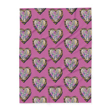 Load image into Gallery viewer, Cozy Heart Pattern Arctic Fleece Blanket - Perfect Gift For Any Occasion
