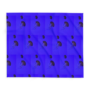 Vibrant Jellyfish Arctic Fleece Blanket - Cozy Nautical Decor