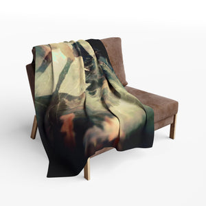 Cozy Arctic Fleece Blanket with Elk-Inspired Design