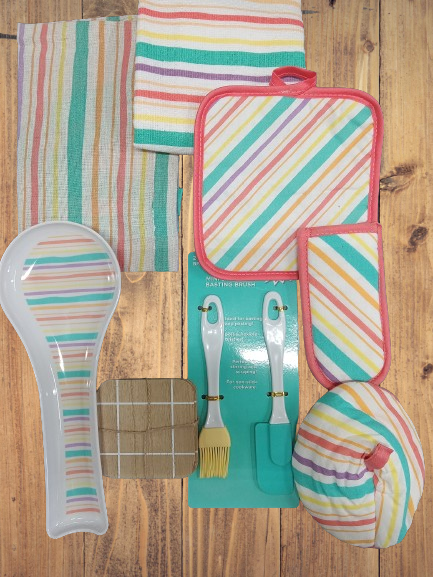 Stripe 8 Piece Home Kitchen Gift Set