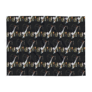 Outdoor Adventure Arctic Fleece Blanket - Perfect for Hunting Enthusiasts