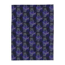 Load image into Gallery viewer, Arctic Fleece Blanket with Owl Design - Cozy &amp; Stylish Home Accessory

