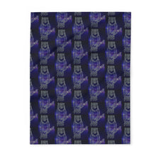 Load image into Gallery viewer, Arctic Fleece Blanket with Owl Design - Cozy &amp; Stylish Home Accessory
