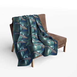 Shark Pattern Arctic Fleece Blanket – Cozy Ocean-Themed Decor for Shark Lovers