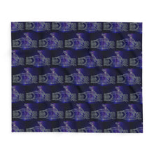 Load image into Gallery viewer, Arctic Fleece Blanket with Owl Design - Cozy &amp; Stylish Home Accessory
