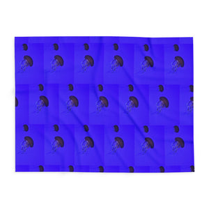 Vibrant Jellyfish Arctic Fleece Blanket - Cozy Nautical Decor